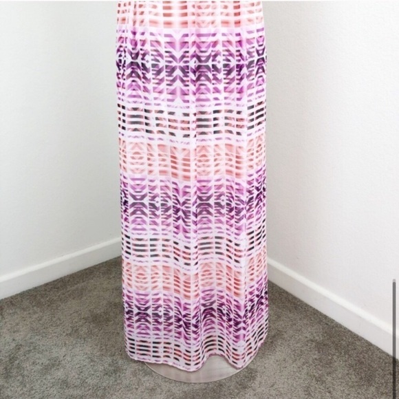 Lily Rose lace maxi dress - Picture 5 of 8